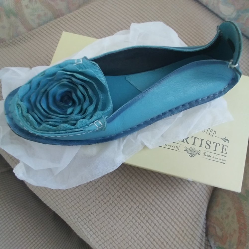 Spring Step DEZI style aqua blue leather shoes